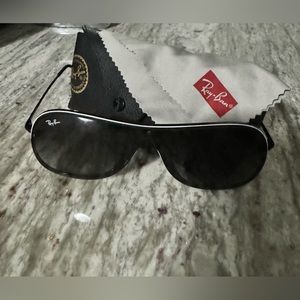 Ray-Ban sunglasses (not polarized)
